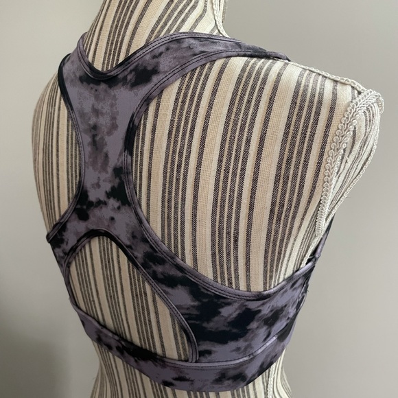 2 Piece Tie Dye Activewear Set - Bike Shorts and Sports Bra - Picture 11 of 16